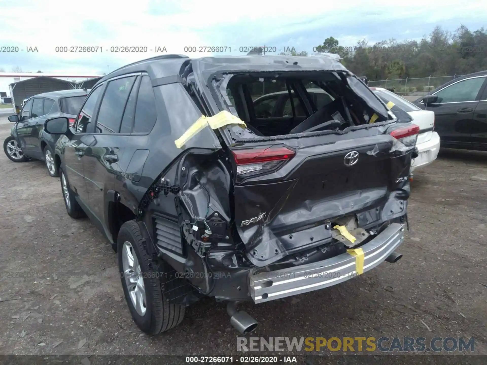 6 Photograph of a damaged car 2T3W1RFV1KC017534 TOYOTA RAV4 2019