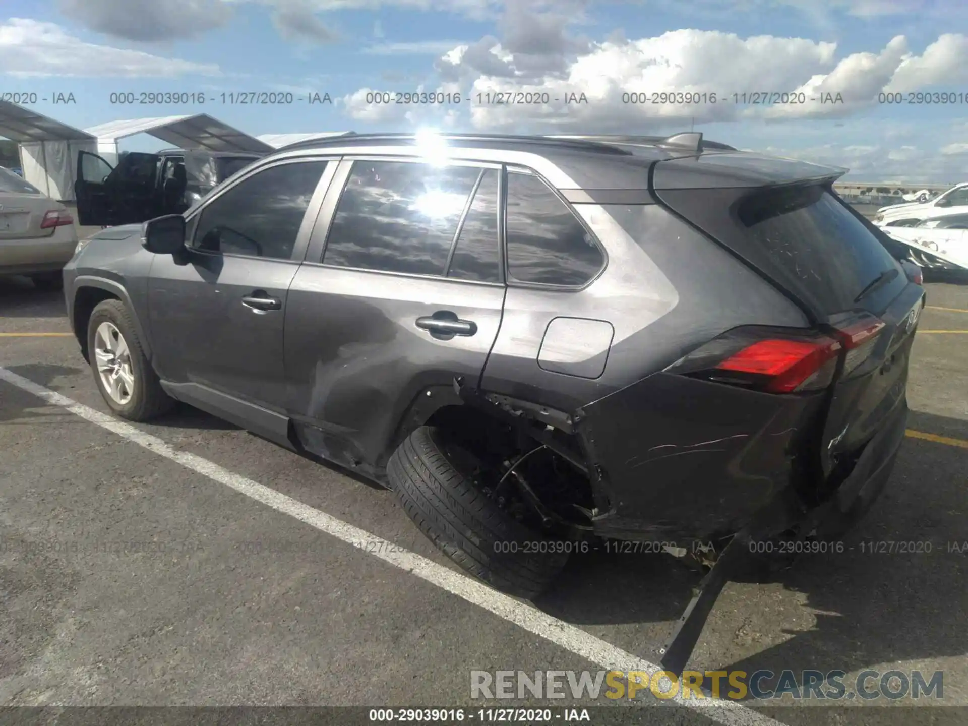 3 Photograph of a damaged car 2T3W1RFV1KC018456 TOYOTA RAV4 2019