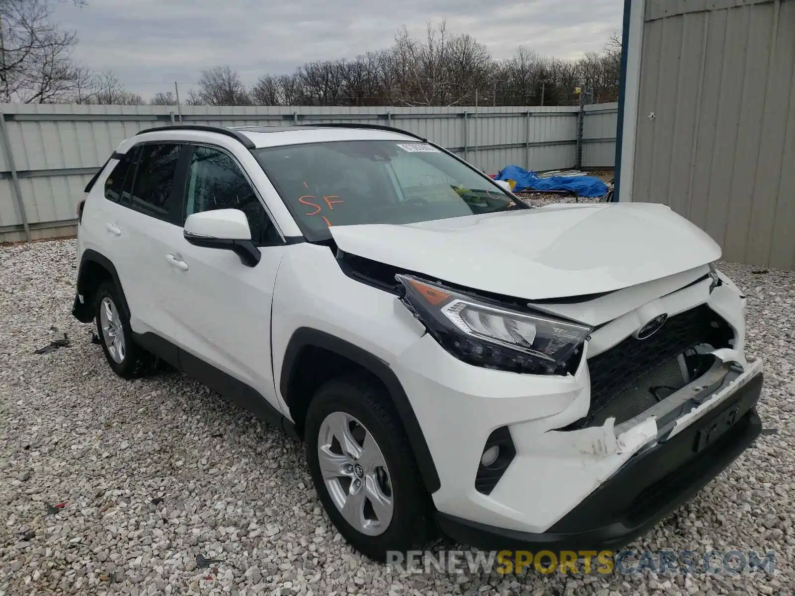 1 Фотография поврежденного автомобиля 2T3W1RFV1KC021034 TOYOTA RAV4 2019