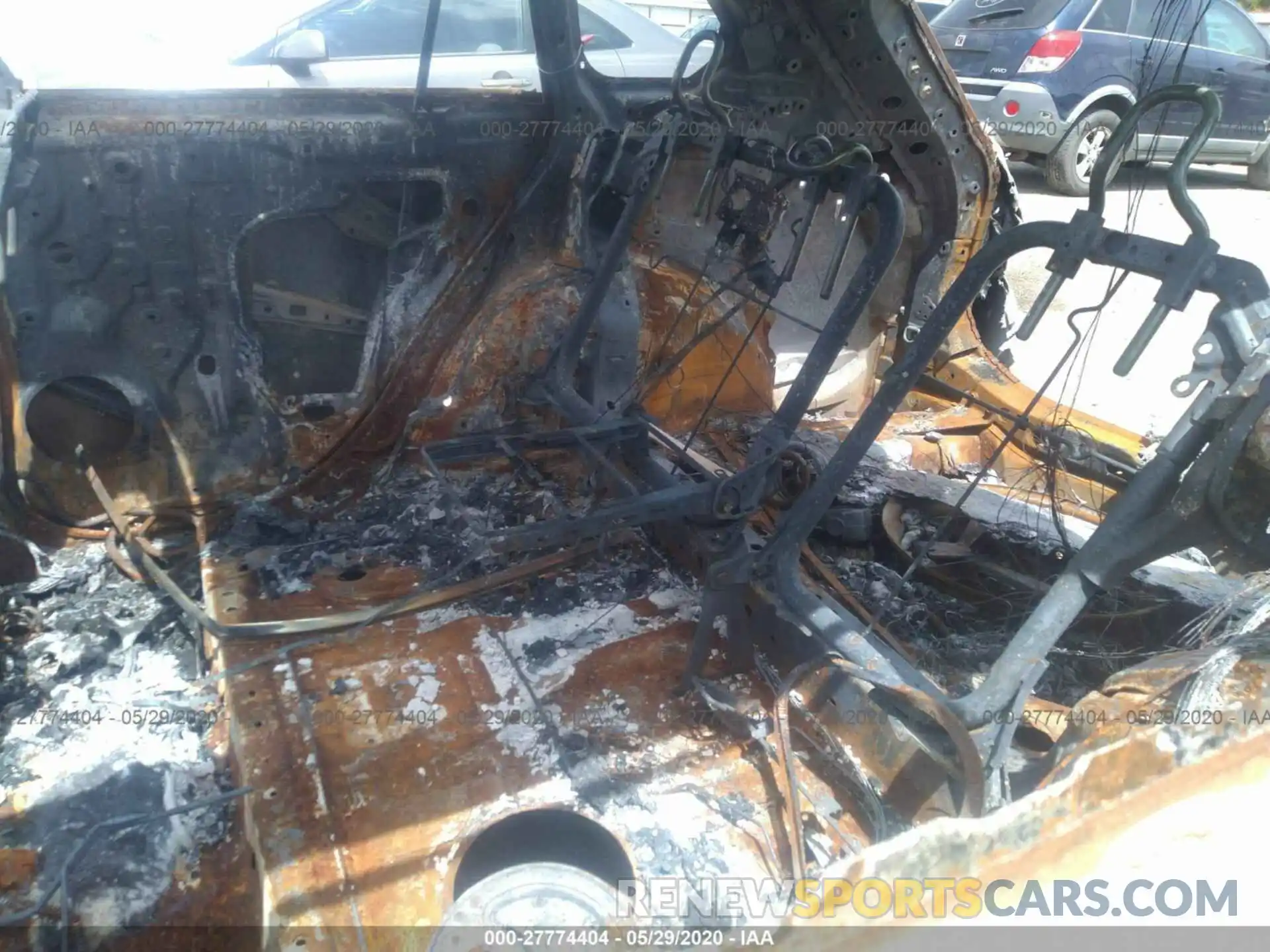 8 Photograph of a damaged car 2T3W1RFV1KC024547 TOYOTA RAV4 2019