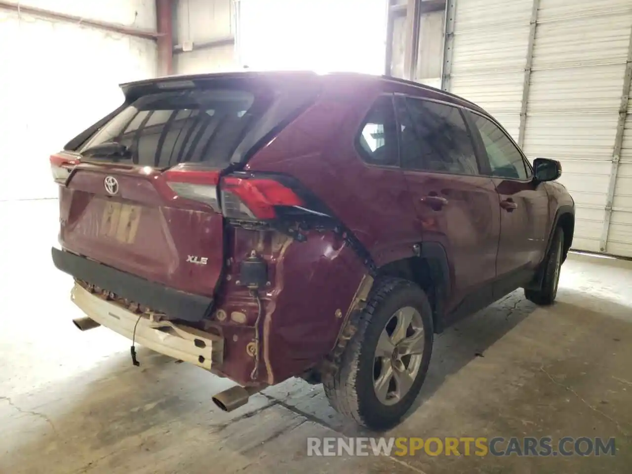 4 Photograph of a damaged car 2T3W1RFV1KC030607 TOYOTA RAV4 2019