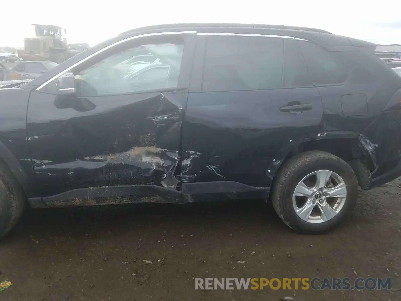 9 Photograph of a damaged car 2T3W1RFV1KW009030 TOYOTA RAV4 2019
