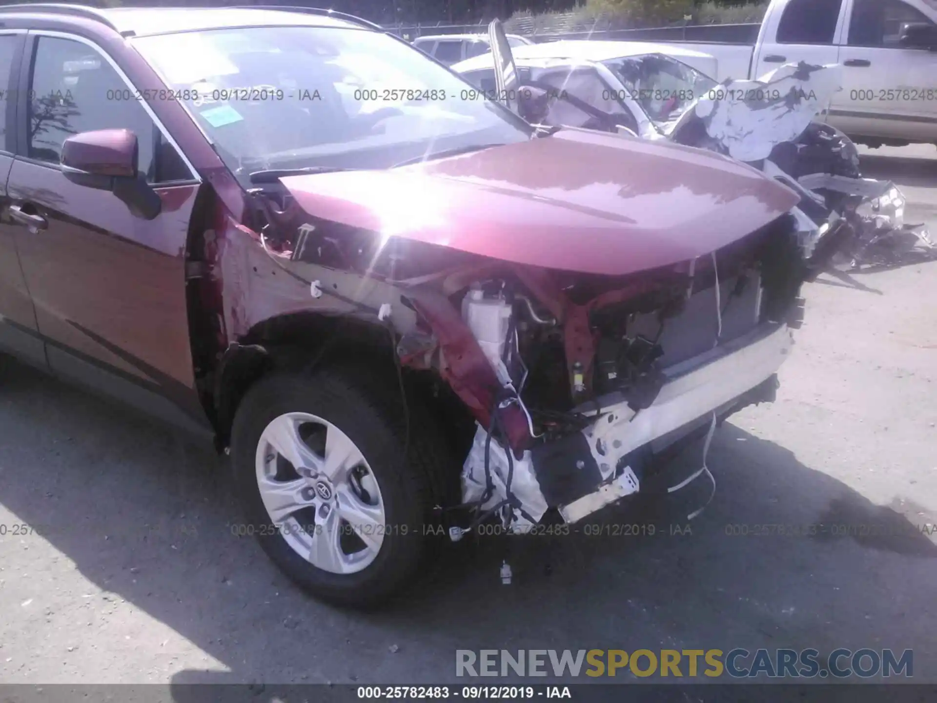 6 Photograph of a damaged car 2T3W1RFV1KW011411 TOYOTA RAV4 2019