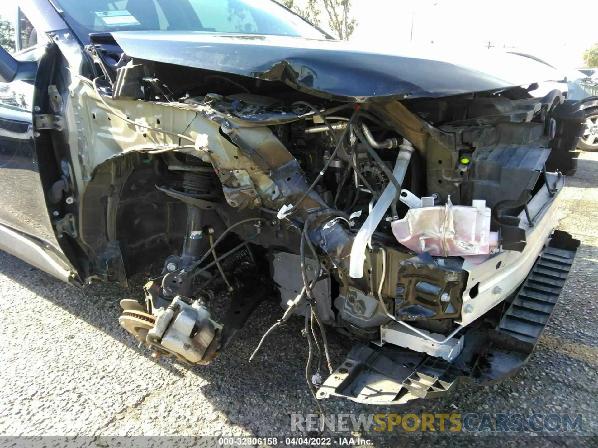 6 Photograph of a damaged car 2T3W1RFV1KW013160 TOYOTA RAV4 2019