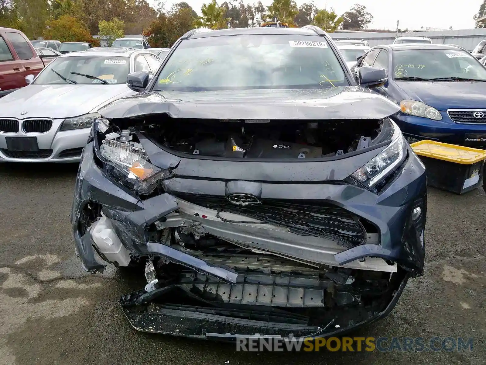 9 Photograph of a damaged car 2T3W1RFV1KW014289 TOYOTA RAV4 2019