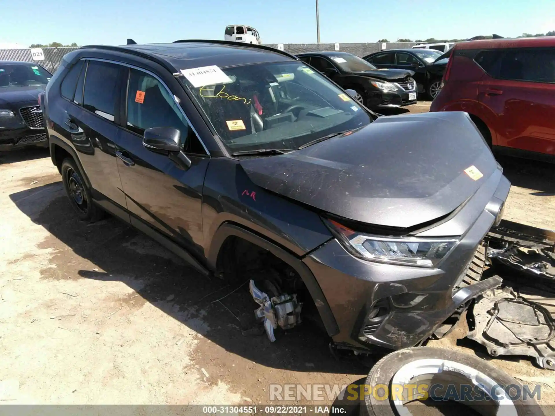 1 Фотография поврежденного автомобиля 2T3W1RFV1KW018388 TOYOTA RAV4 2019