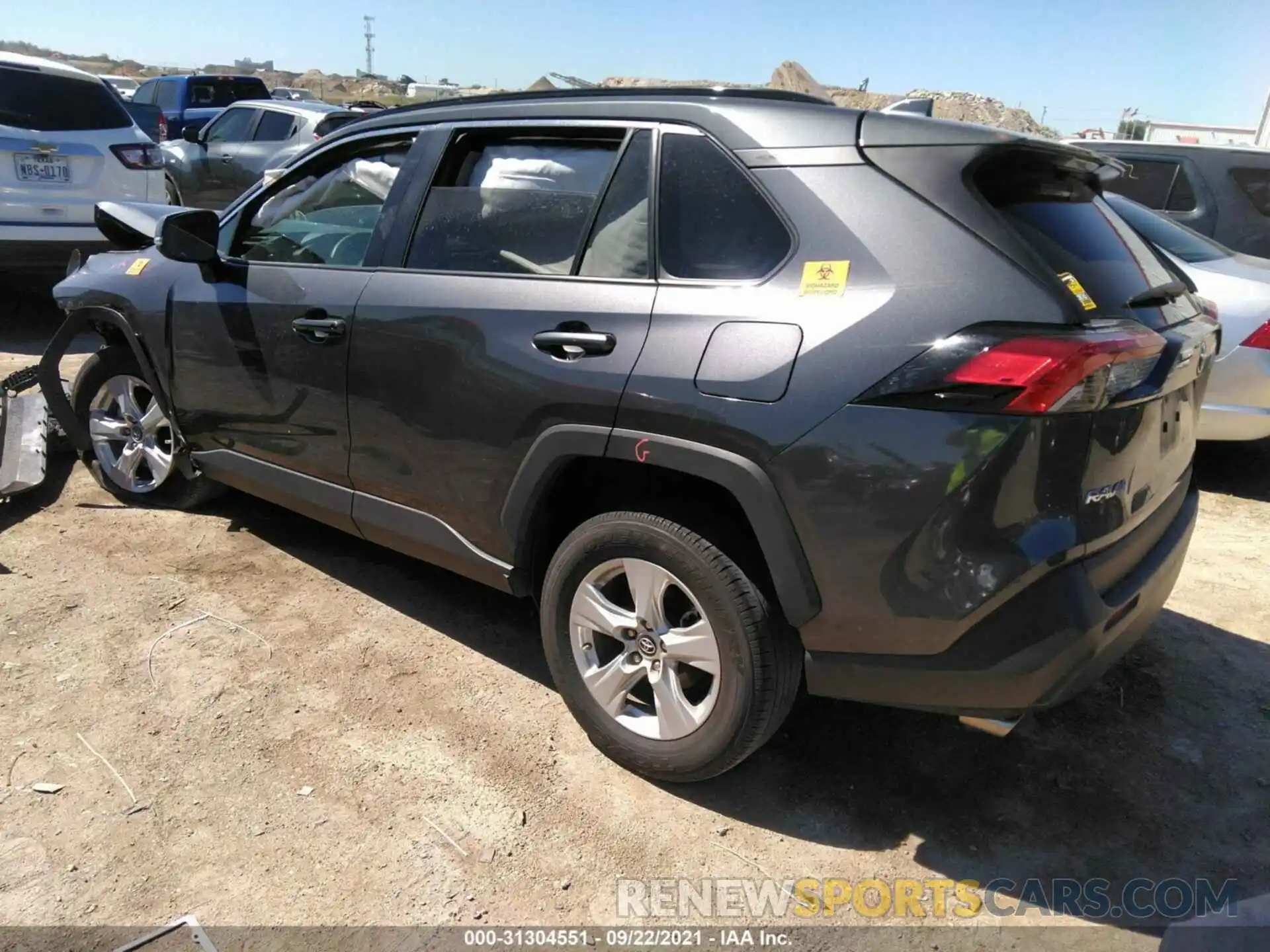 3 Фотография поврежденного автомобиля 2T3W1RFV1KW018388 TOYOTA RAV4 2019