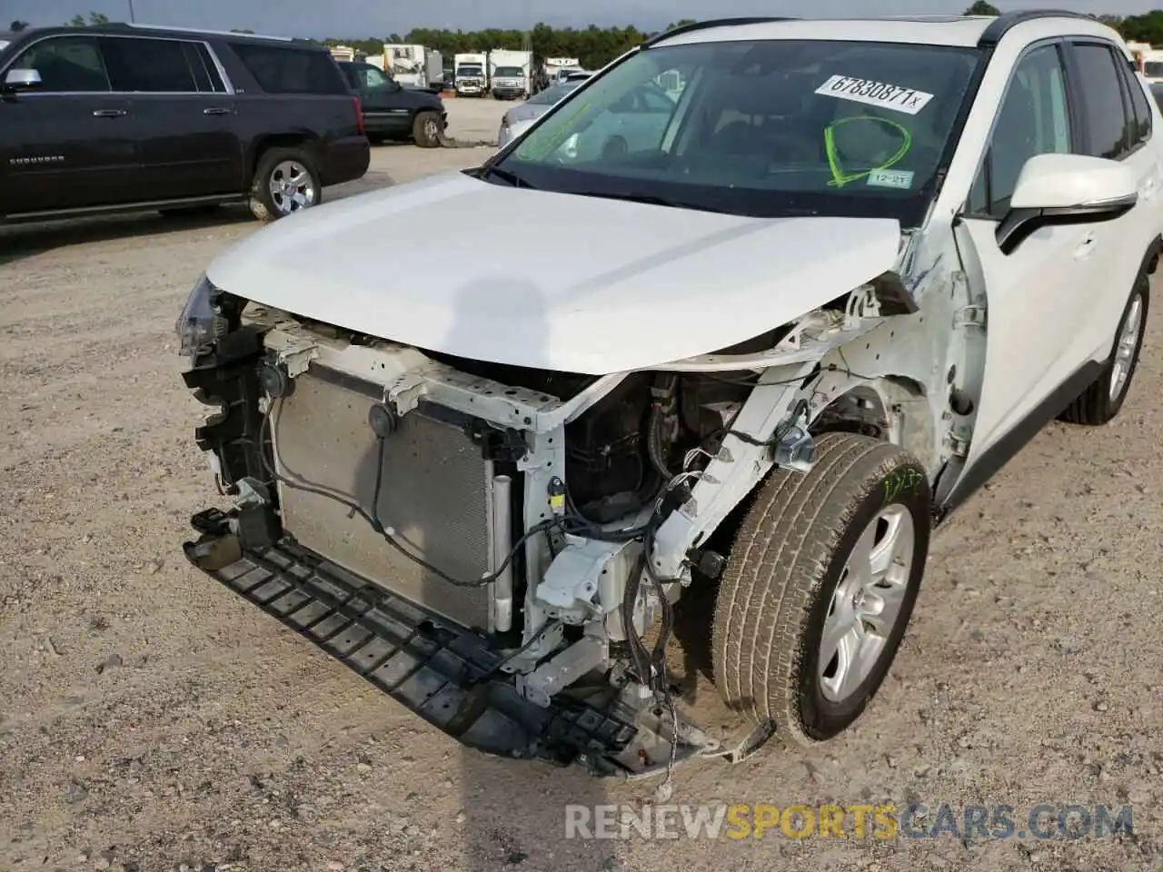 9 Photograph of a damaged car 2T3W1RFV1KW019962 TOYOTA RAV4 2019