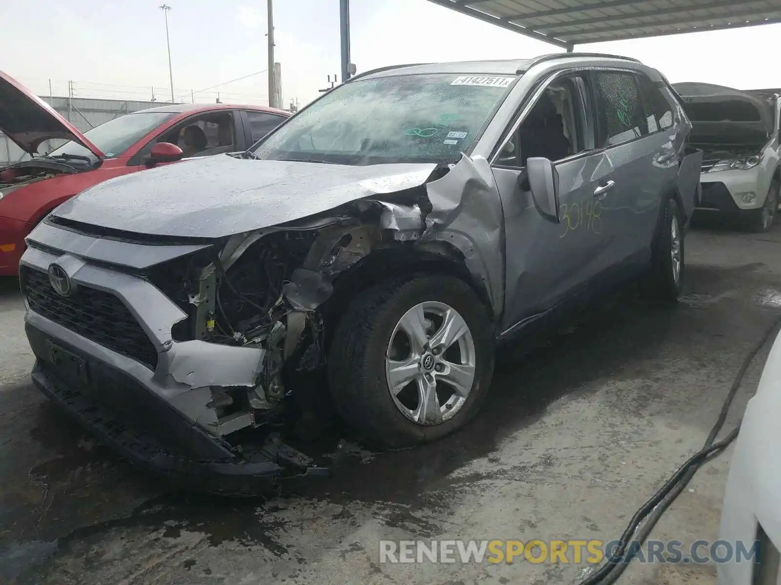 2 Photograph of a damaged car 2T3W1RFV1KW023154 TOYOTA RAV4 2019