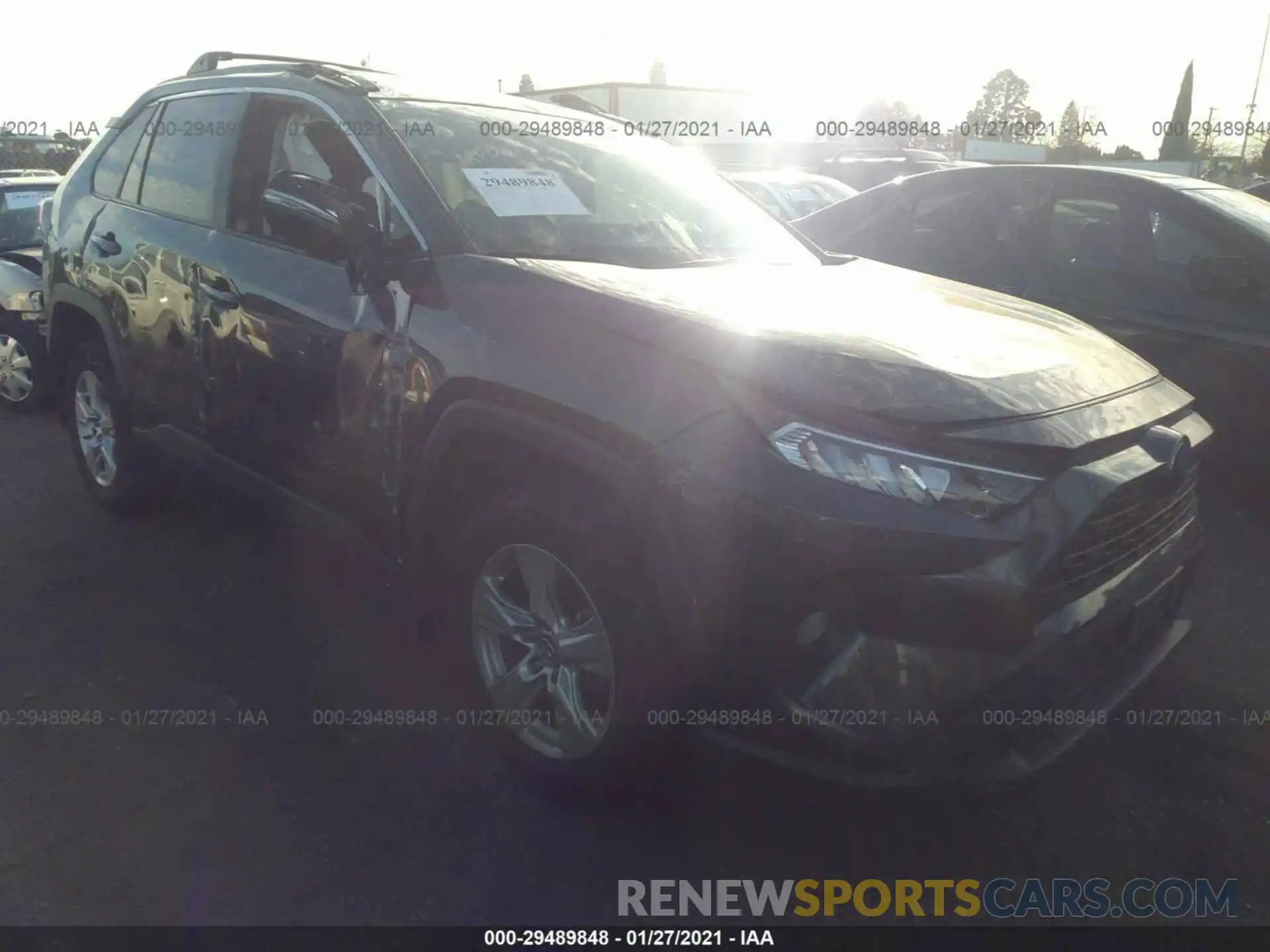 1 Photograph of a damaged car 2T3W1RFV1KW028578 TOYOTA RAV4 2019