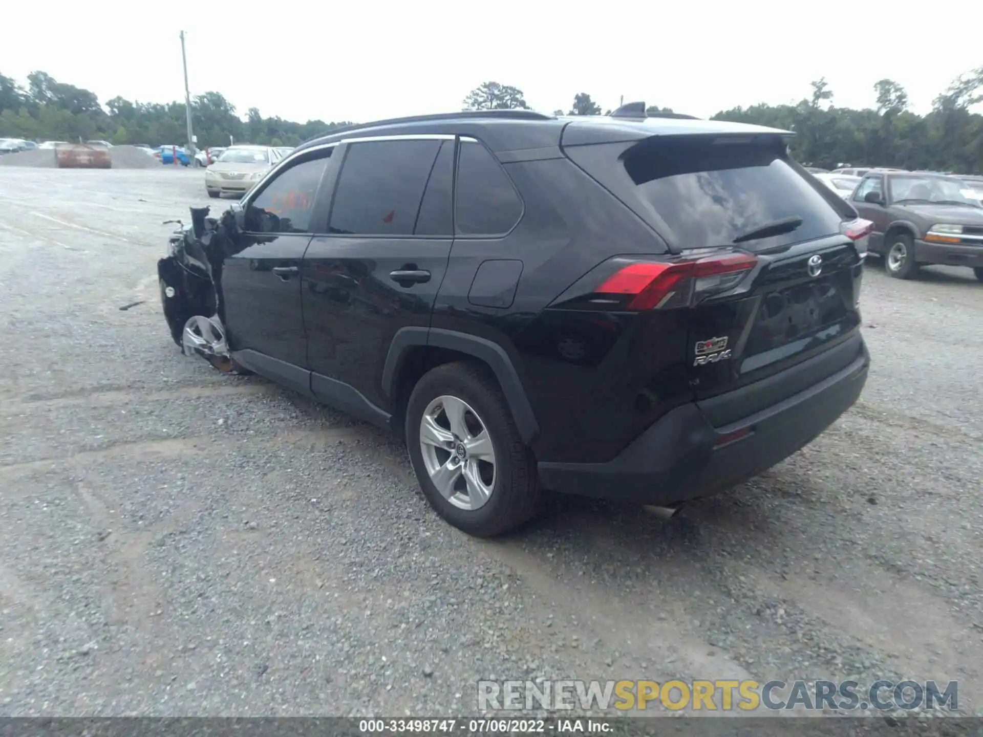 3 Photograph of a damaged car 2T3W1RFV1KW031366 TOYOTA RAV4 2019