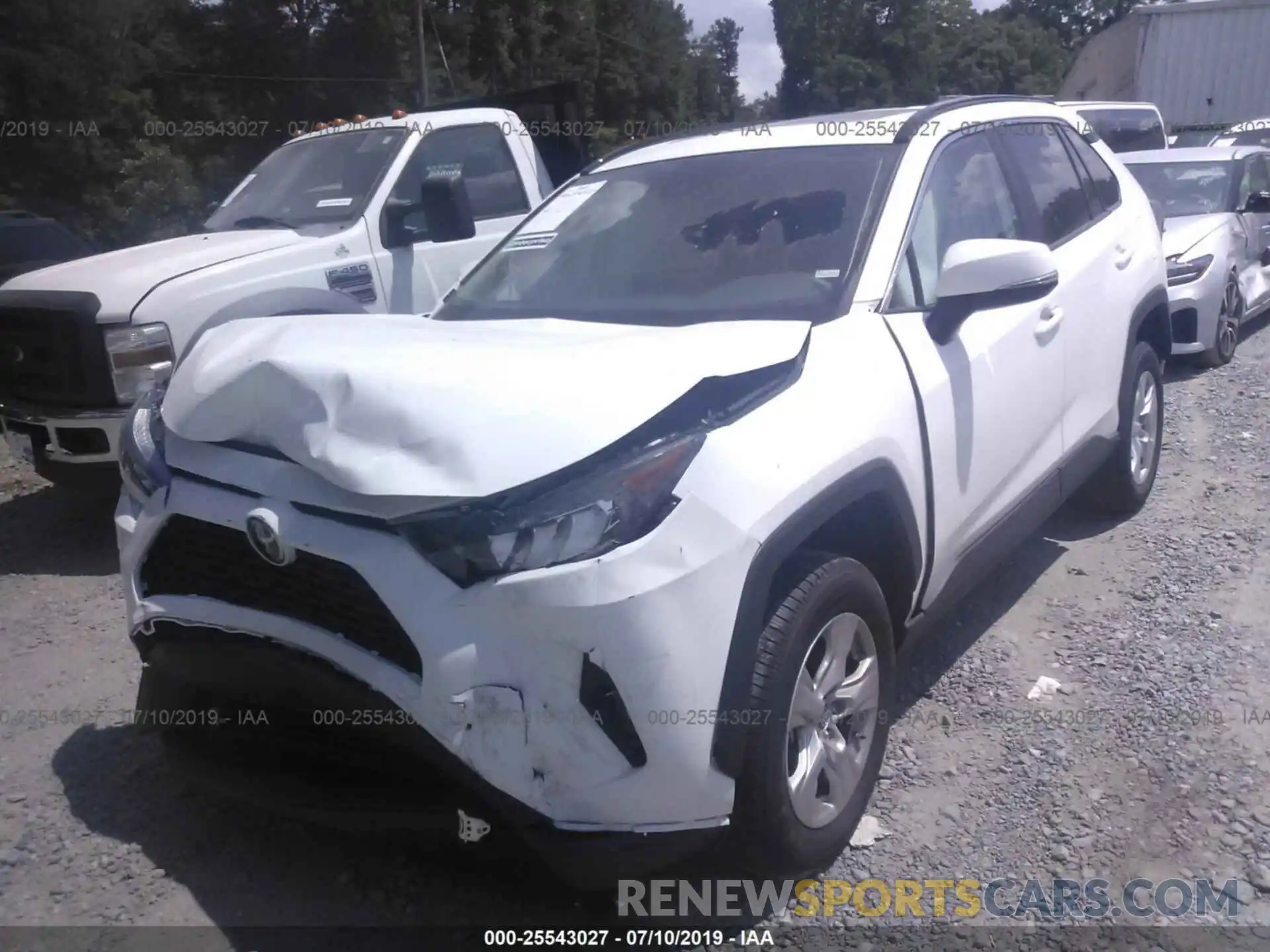 2 Photograph of a damaged car 2T3W1RFV1KW033375 TOYOTA RAV4 2019