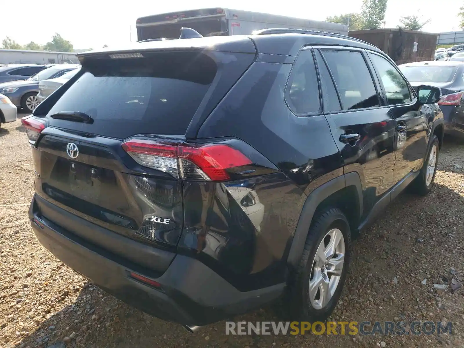 4 Photograph of a damaged car 2T3W1RFV1KW034204 TOYOTA RAV4 2019