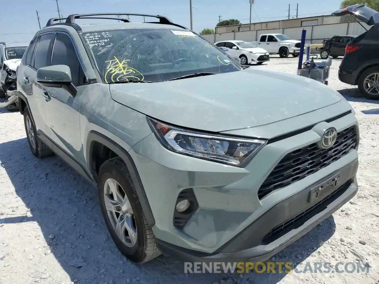 1 Photograph of a damaged car 2T3W1RFV1KW042173 TOYOTA RAV4 2019