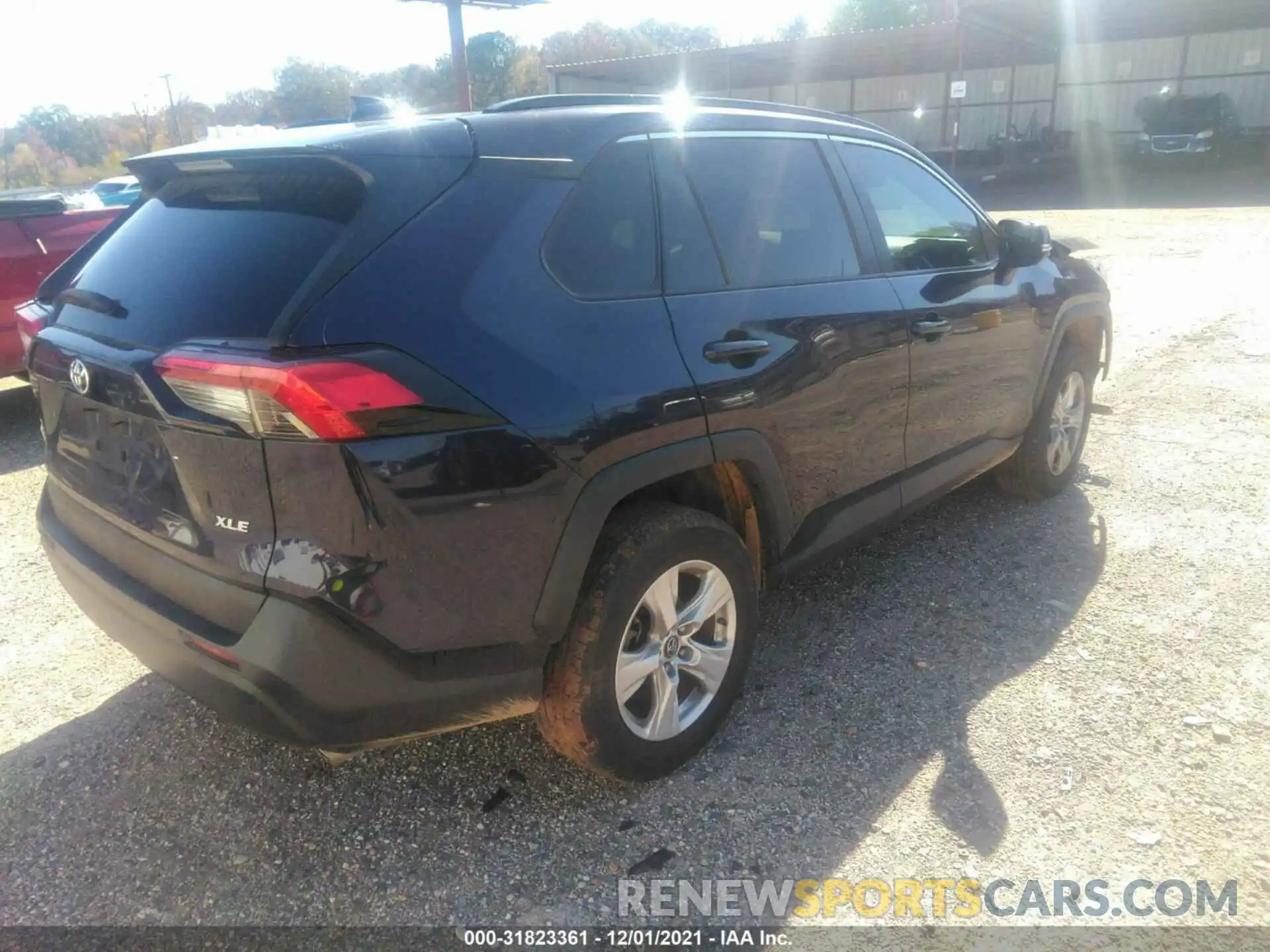 4 Photograph of a damaged car 2T3W1RFV1KW042609 TOYOTA RAV4 2019