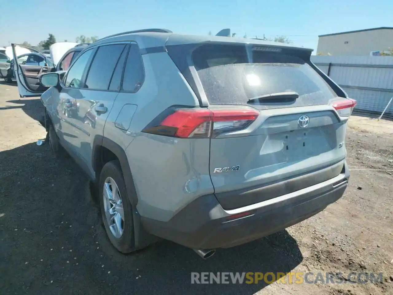 3 Photograph of a damaged car 2T3W1RFV1KW047065 TOYOTA RAV4 2019