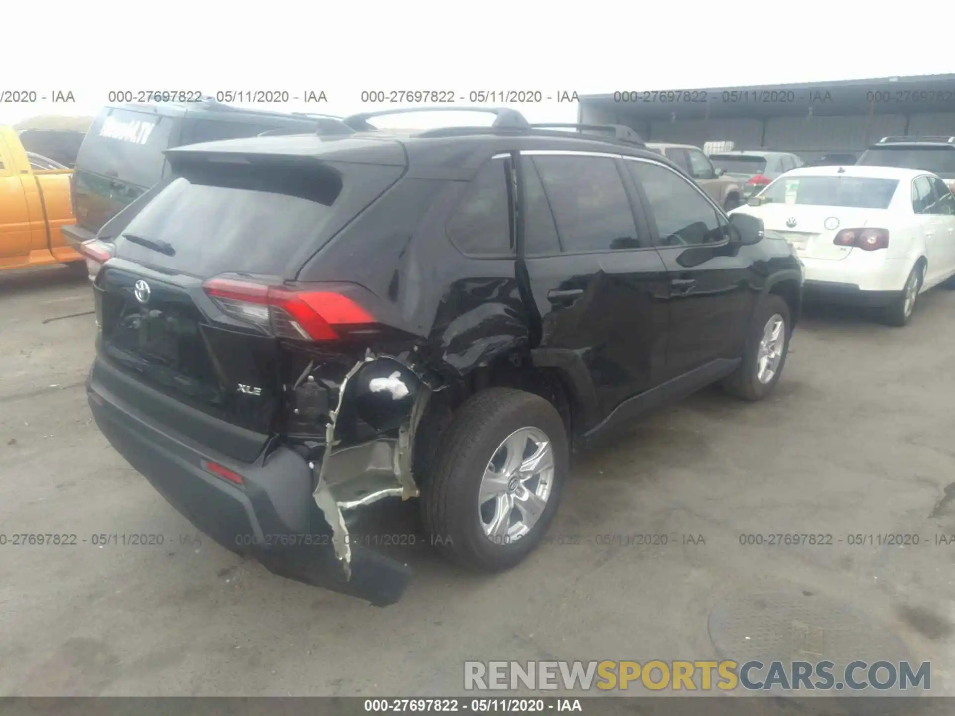 4 Фотография поврежденного автомобиля 2T3W1RFV1KW049706 TOYOTA RAV4 2019