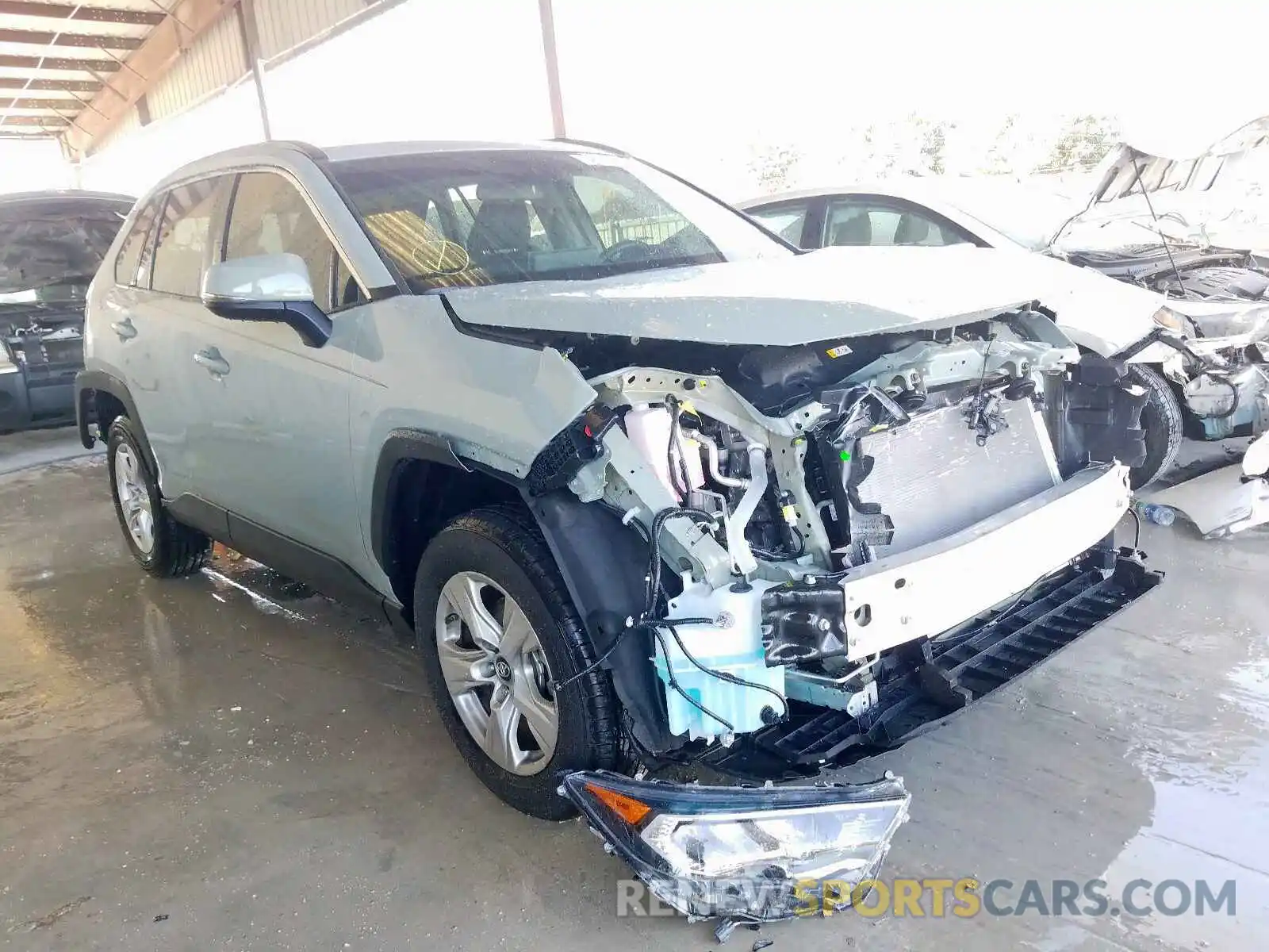 1 Photograph of a damaged car 2T3W1RFV1KW052041 TOYOTA RAV4 2019