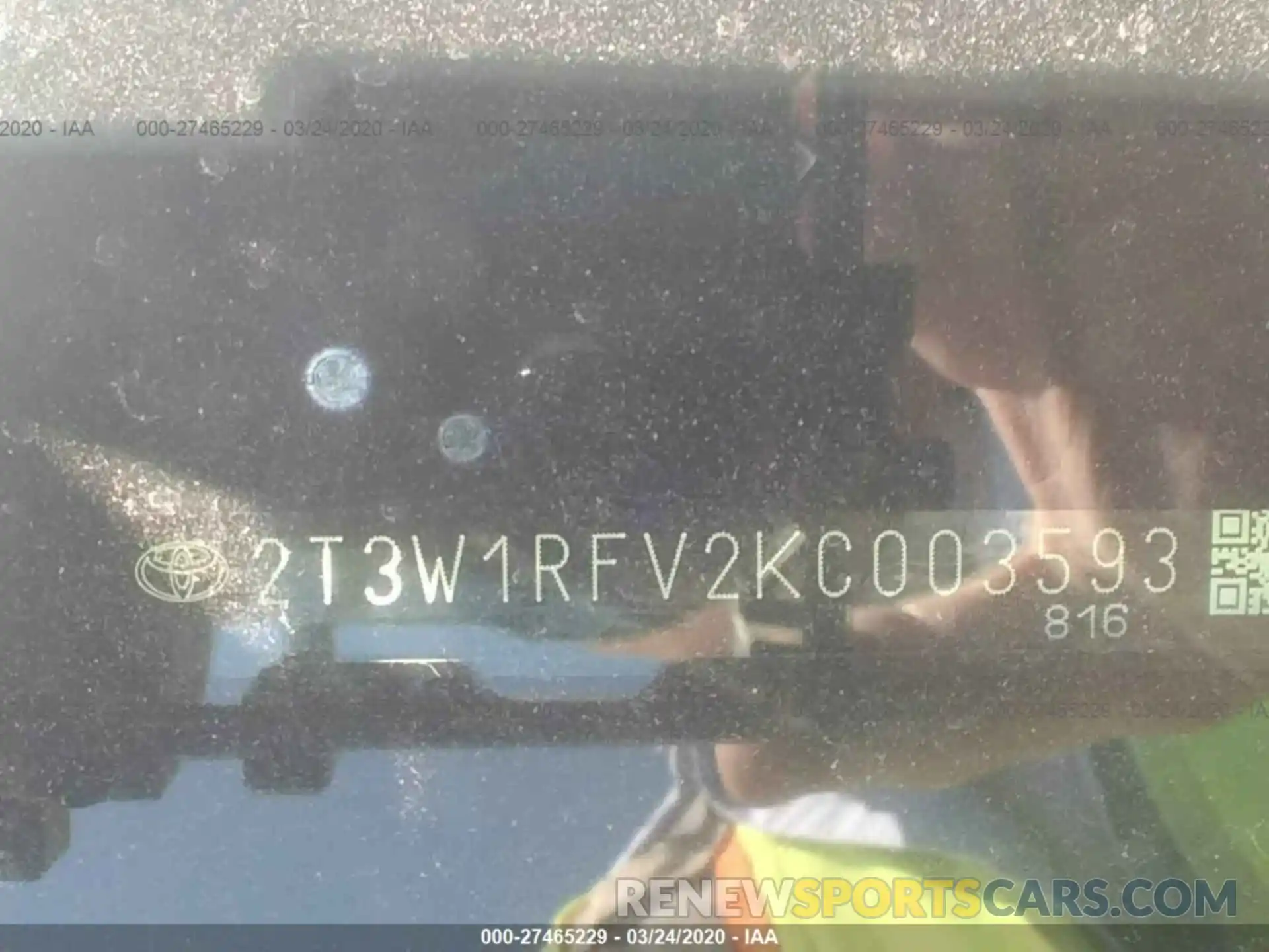 9 Photograph of a damaged car 2T3W1RFV2KC003593 TOYOTA RAV4 2019