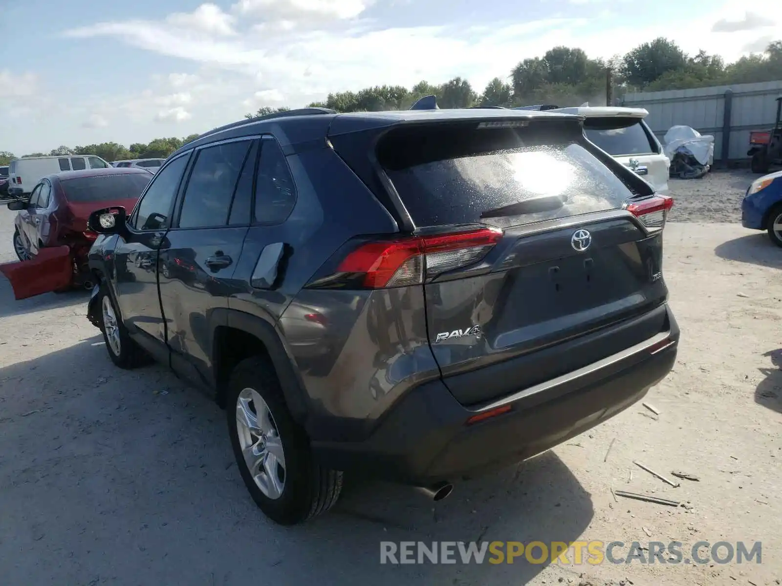 3 Photograph of a damaged car 2T3W1RFV2KC006431 TOYOTA RAV4 2019