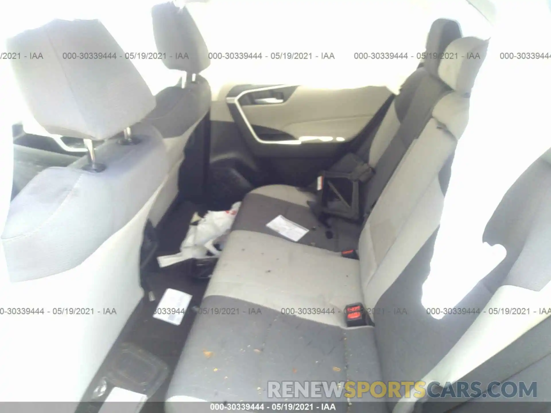 8 Photograph of a damaged car 2T3W1RFV2KC028414 TOYOTA RAV4 2019