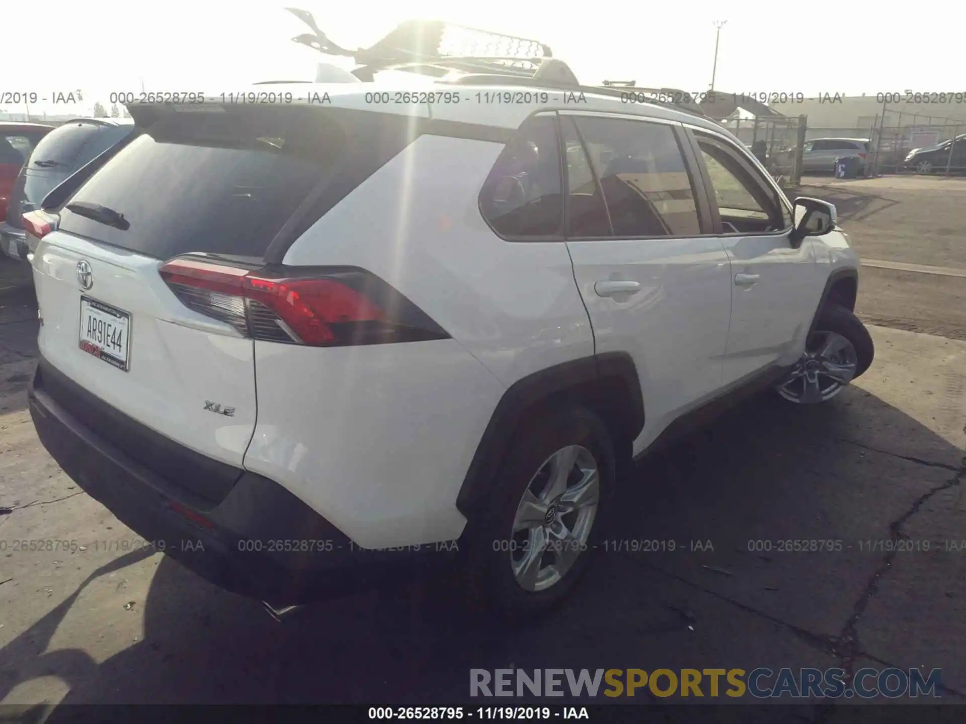 4 Photograph of a damaged car 2T3W1RFV2KC028655 TOYOTA RAV4 2019