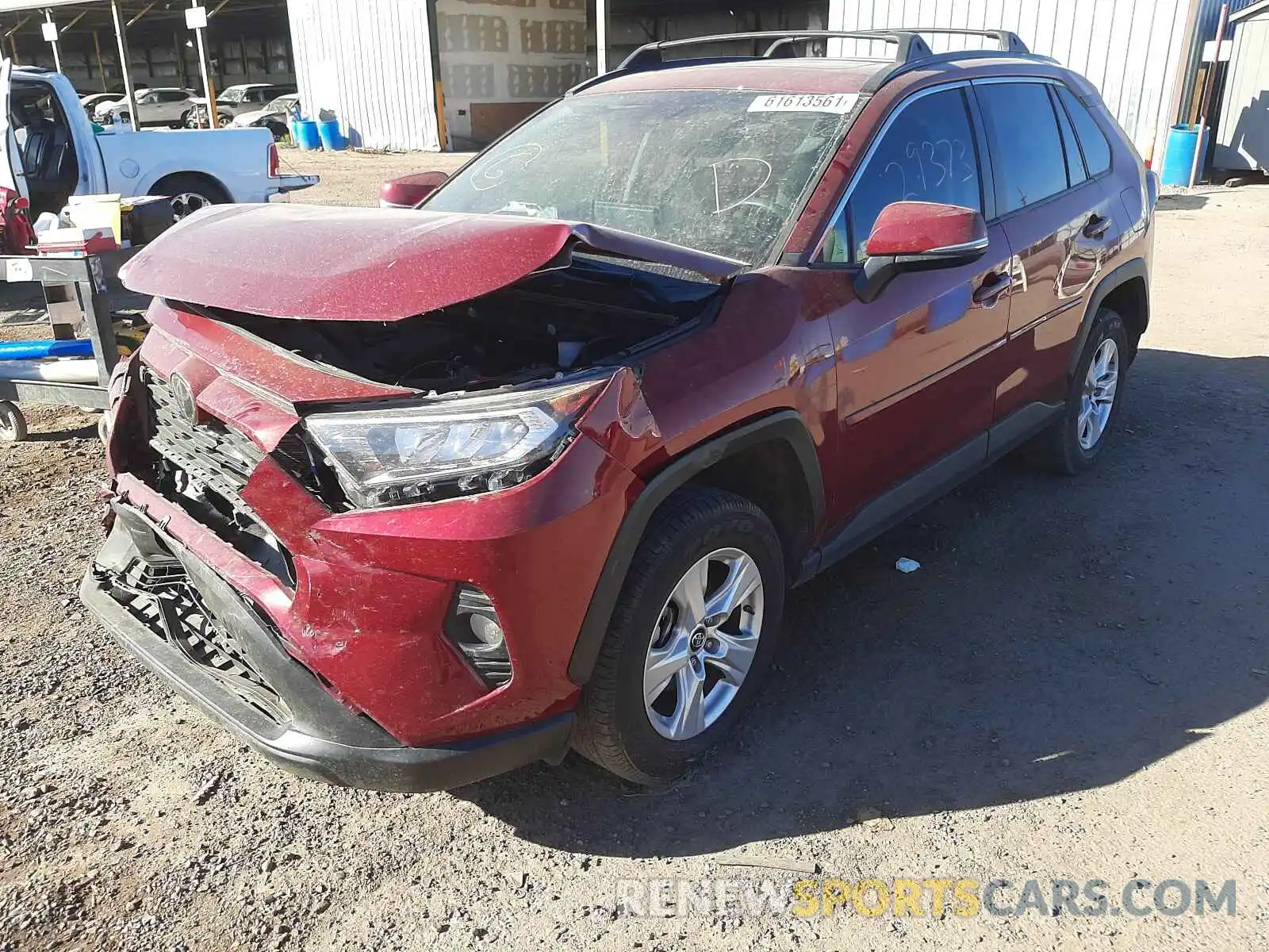 2 Photograph of a damaged car 2T3W1RFV2KC028980 TOYOTA RAV4 2019