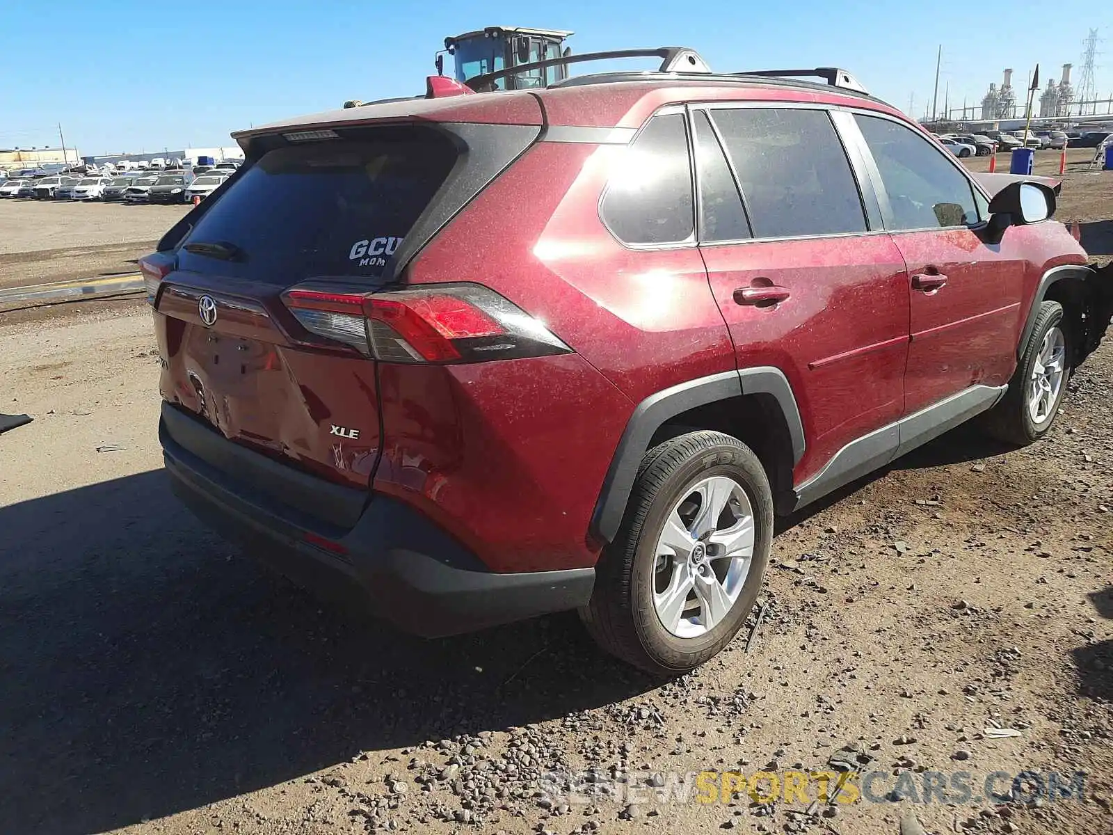 4 Фотография поврежденного автомобиля 2T3W1RFV2KC028980 TOYOTA RAV4 2019