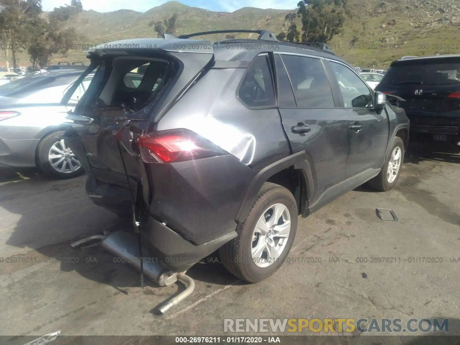 4 Photograph of a damaged car 2T3W1RFV2KC029725 TOYOTA RAV4 2019