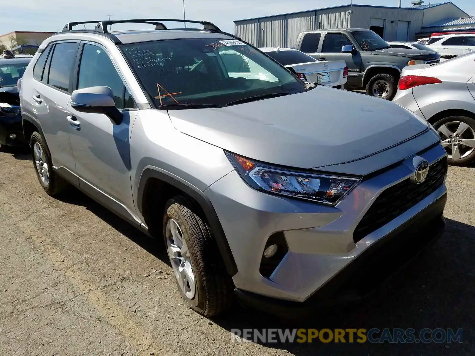 1 Photograph of a damaged car 2T3W1RFV2KW002426 TOYOTA RAV4 2019