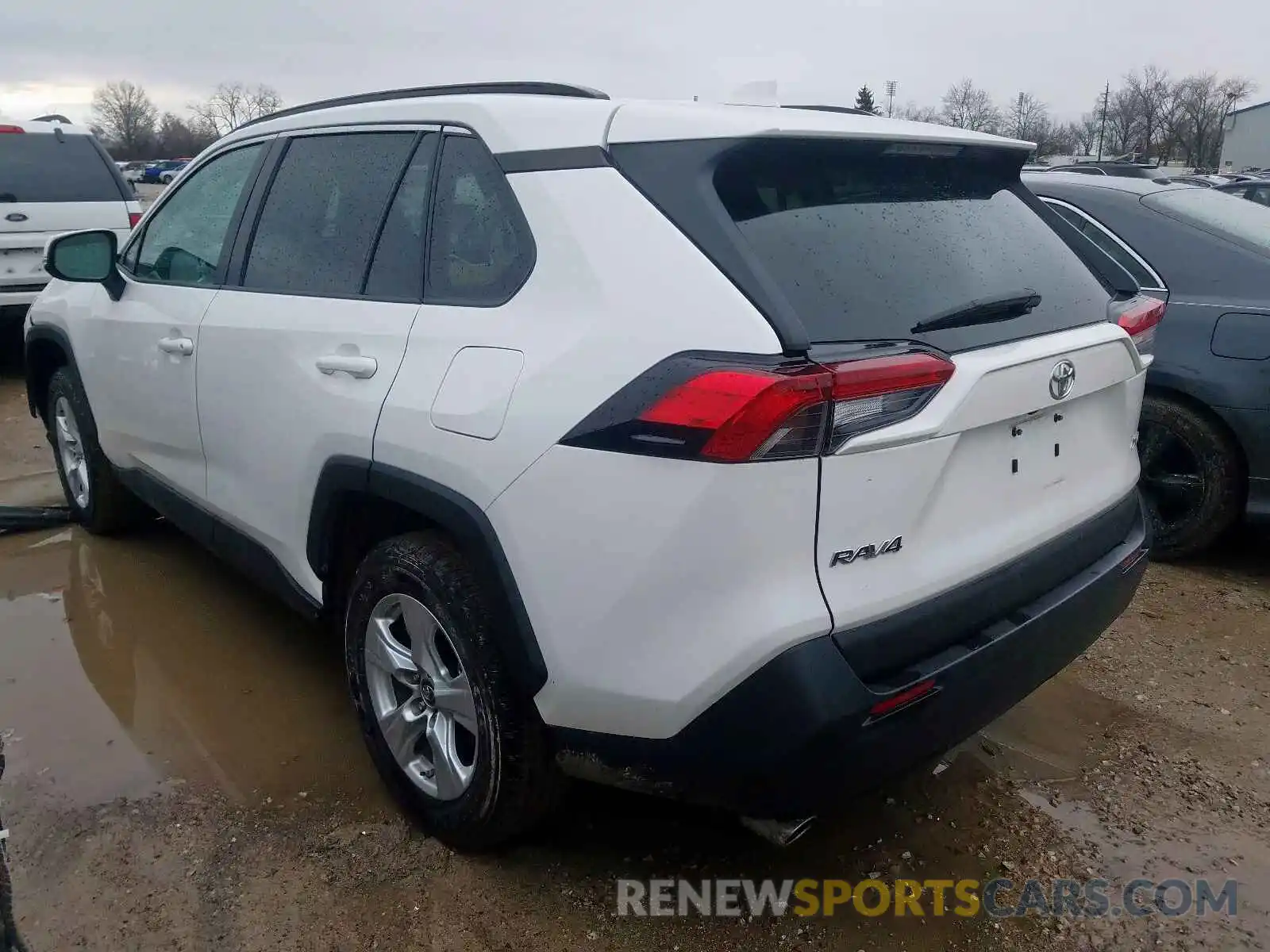 3 Photograph of a damaged car 2T3W1RFV2KW004113 TOYOTA RAV4 2019