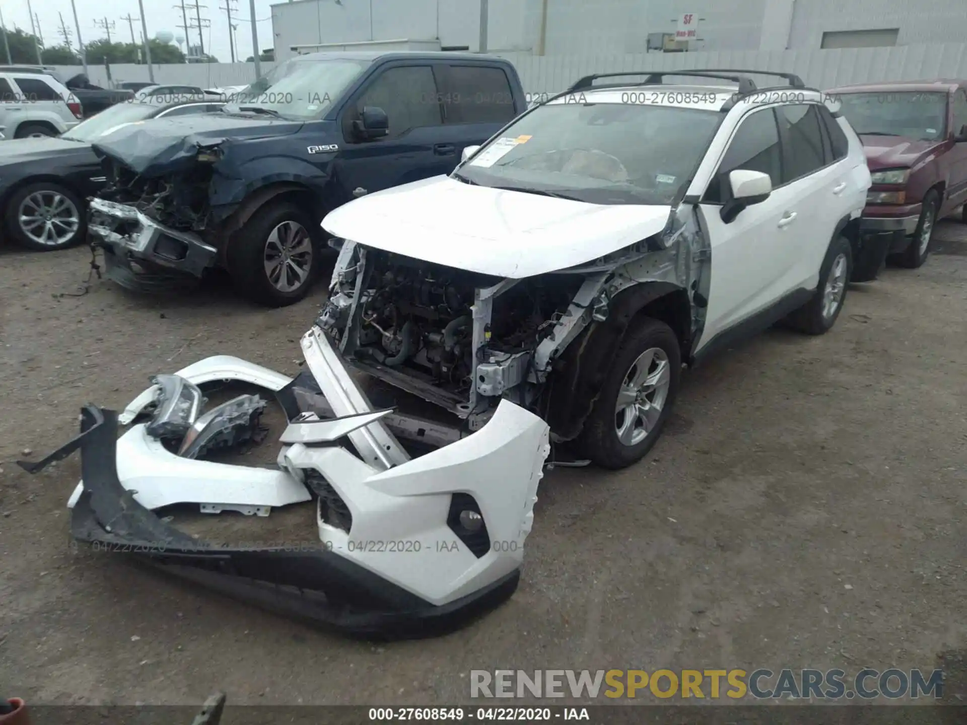 2 Photograph of a damaged car 2T3W1RFV2KW005634 TOYOTA RAV4 2019