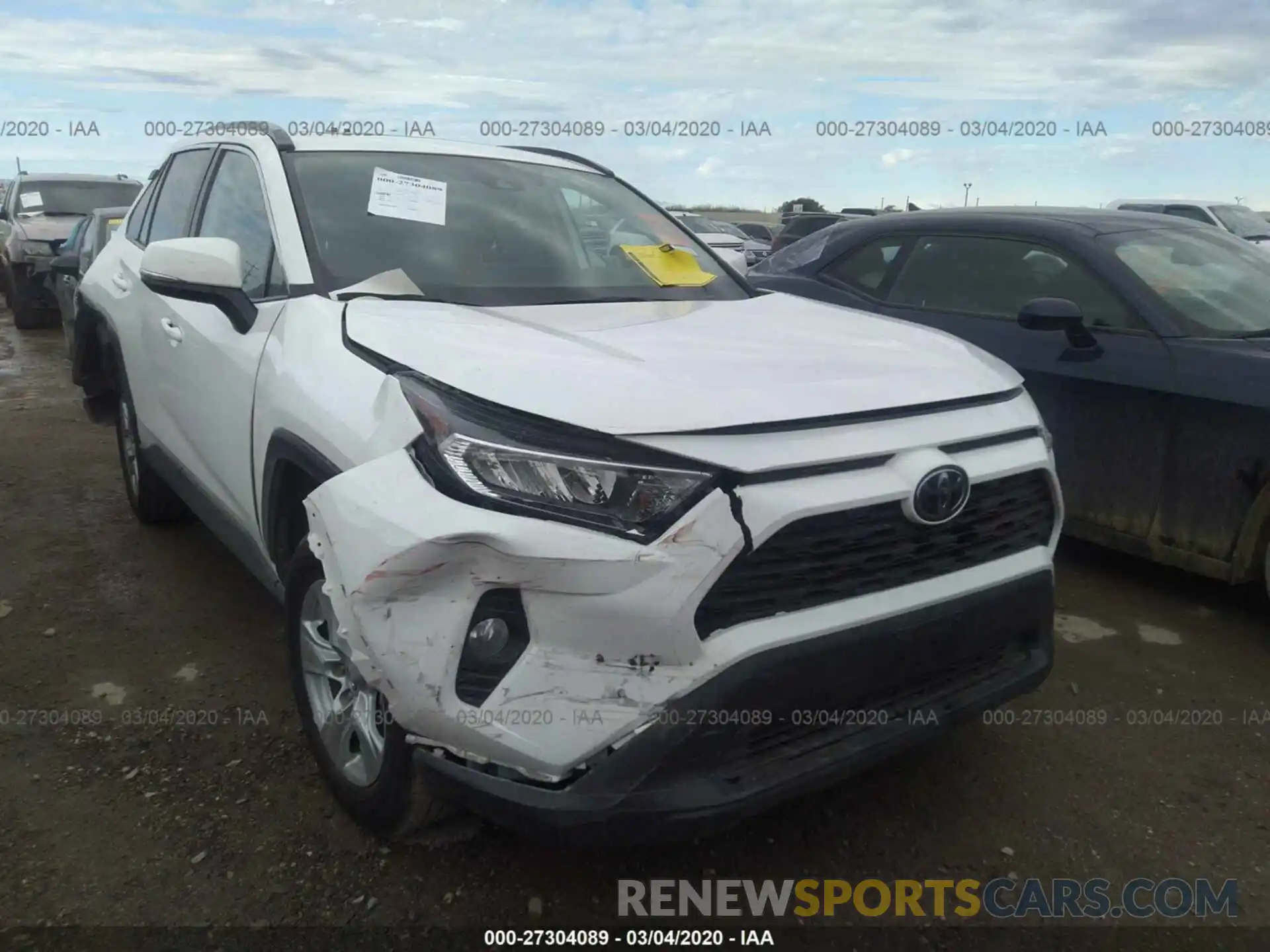 1 Photograph of a damaged car 2T3W1RFV2KW007545 TOYOTA RAV4 2019