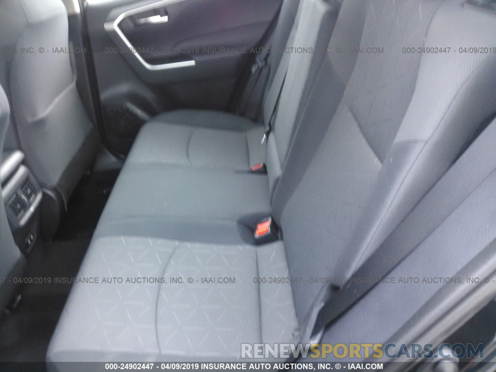 8 Photograph of a damaged car 2T3W1RFV2KW013958 TOYOTA RAV4 2019