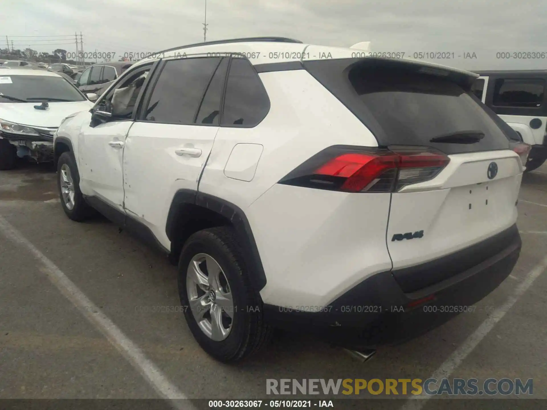 3 Фотография поврежденного автомобиля 2T3W1RFV2KW015337 TOYOTA RAV4 2019