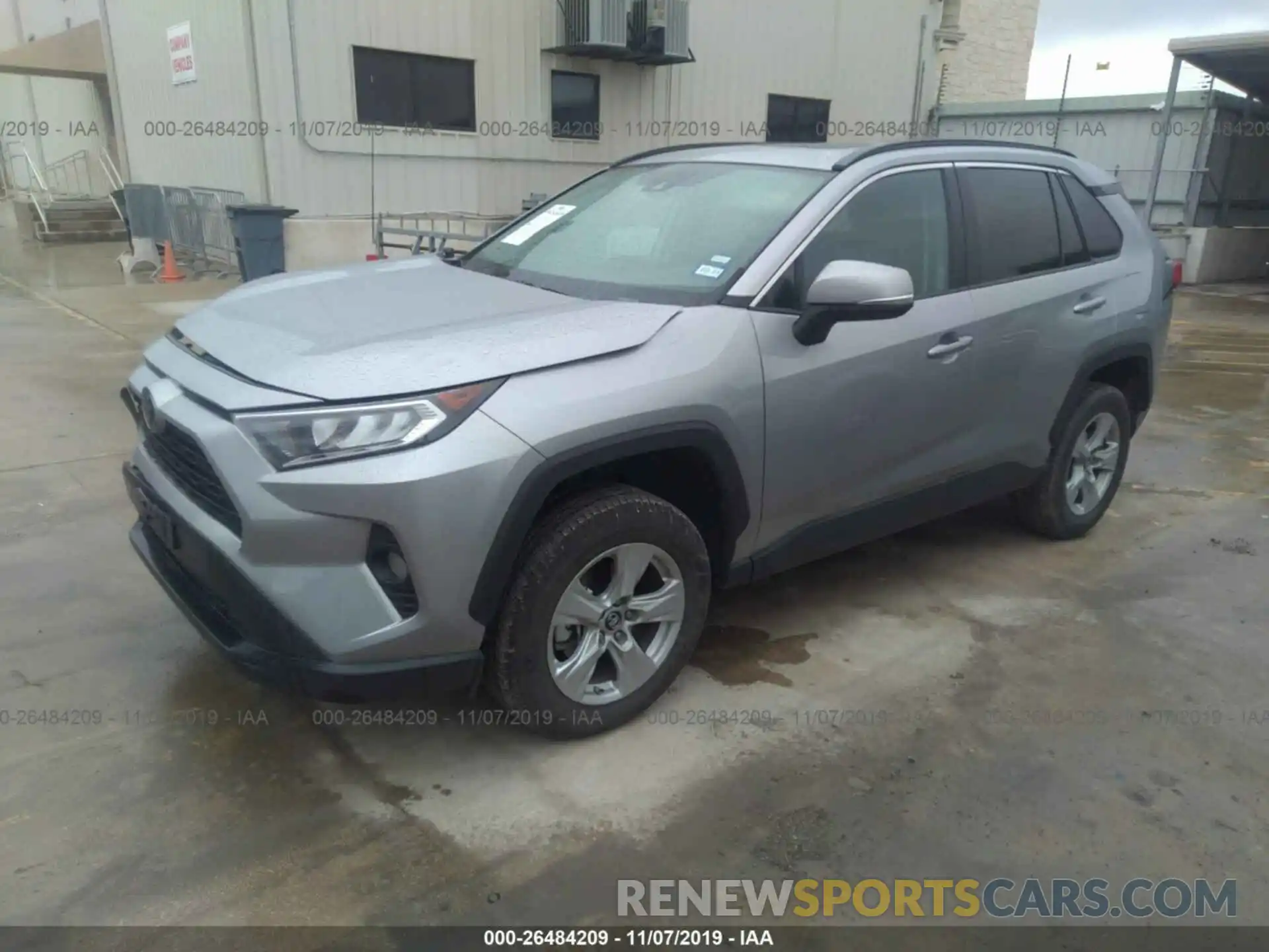 2 Photograph of a damaged car 2T3W1RFV2KW015631 TOYOTA RAV4 2019