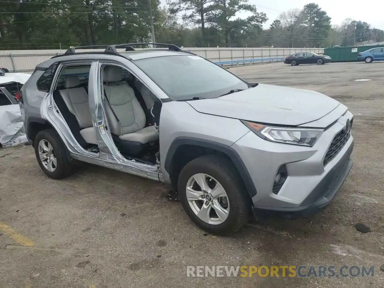 4 Photograph of a damaged car 2T3W1RFV2KW016049 TOYOTA RAV4 2019