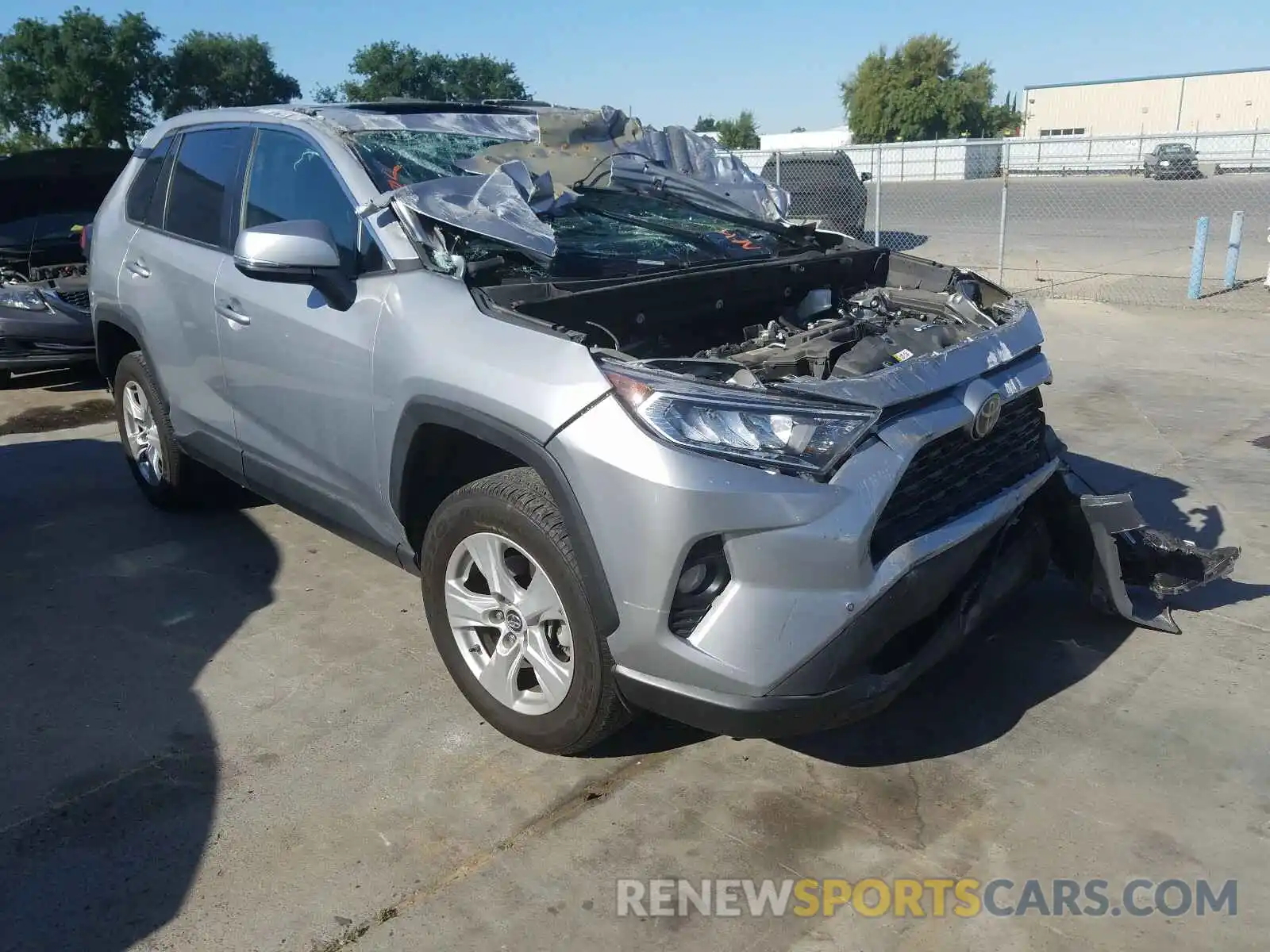 1 Photograph of a damaged car 2T3W1RFV2KW019405 TOYOTA RAV4 2019