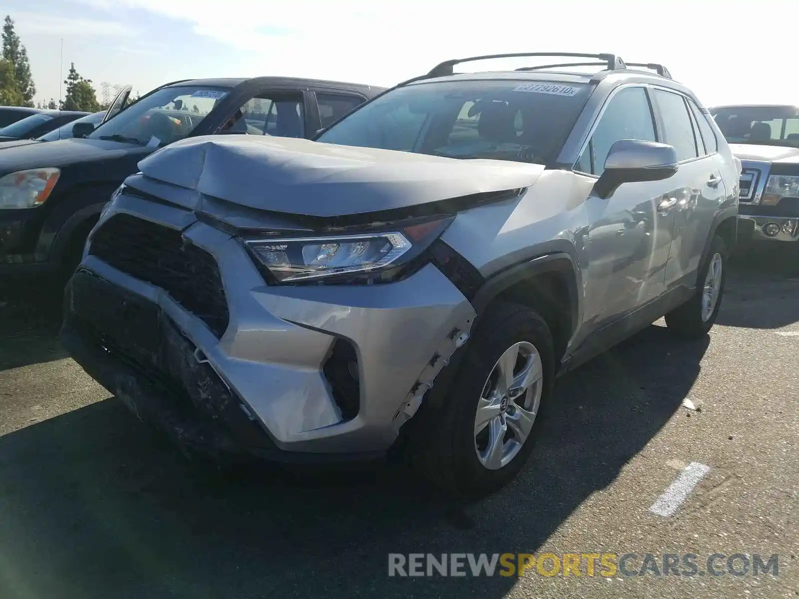 2 Photograph of a damaged car 2T3W1RFV2KW027844 TOYOTA RAV4 2019