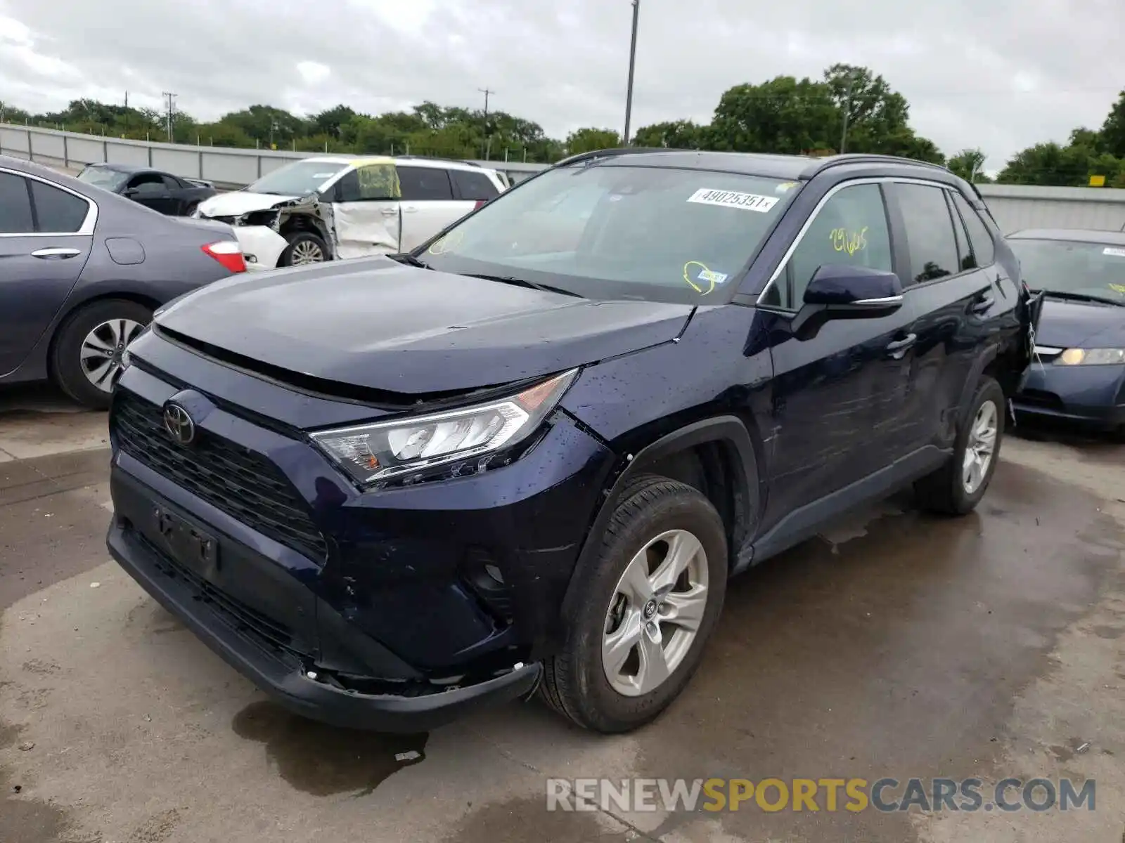 2 Photograph of a damaged car 2T3W1RFV2KW034261 TOYOTA RAV4 2019