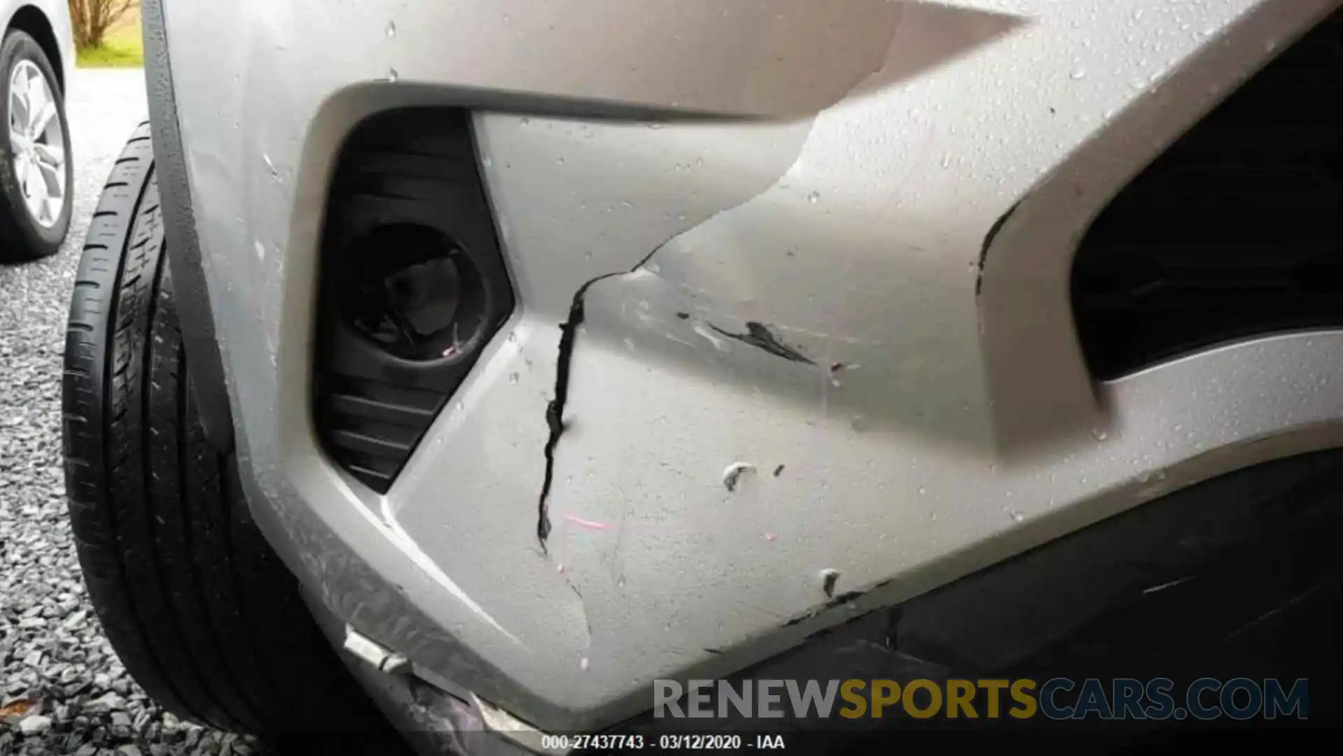 10 Photograph of a damaged car 2T3W1RFV2KW038911 TOYOTA RAV4 2019