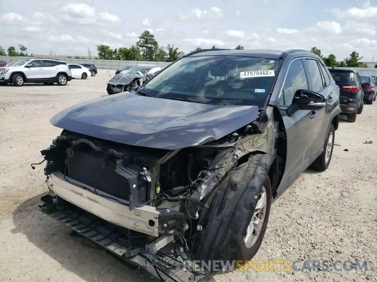 2 Photograph of a damaged car 2T3W1RFV2KW040948 TOYOTA RAV4 2019