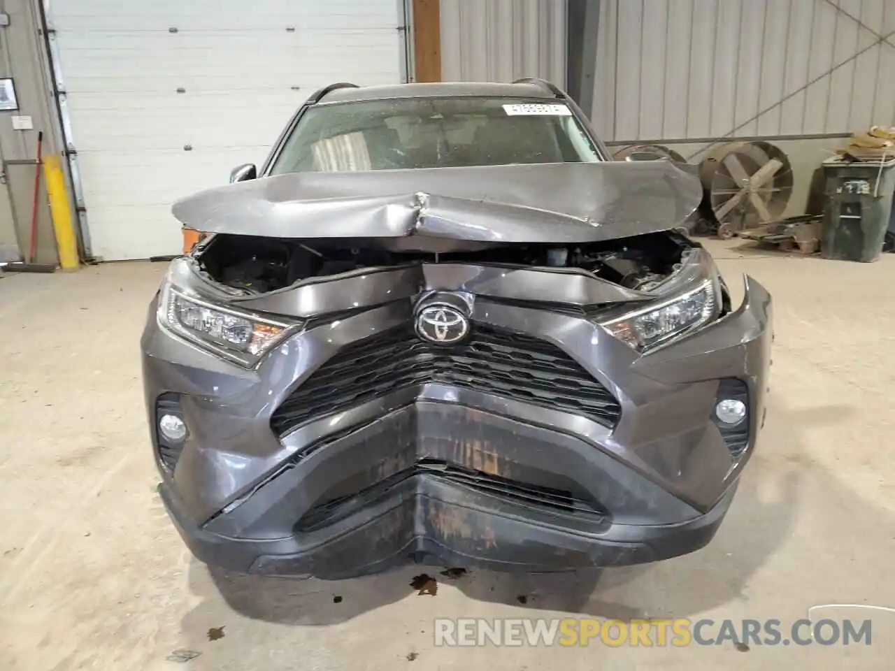 5 Photograph of a damaged car 2T3W1RFV2KW048189 TOYOTA RAV4 2019