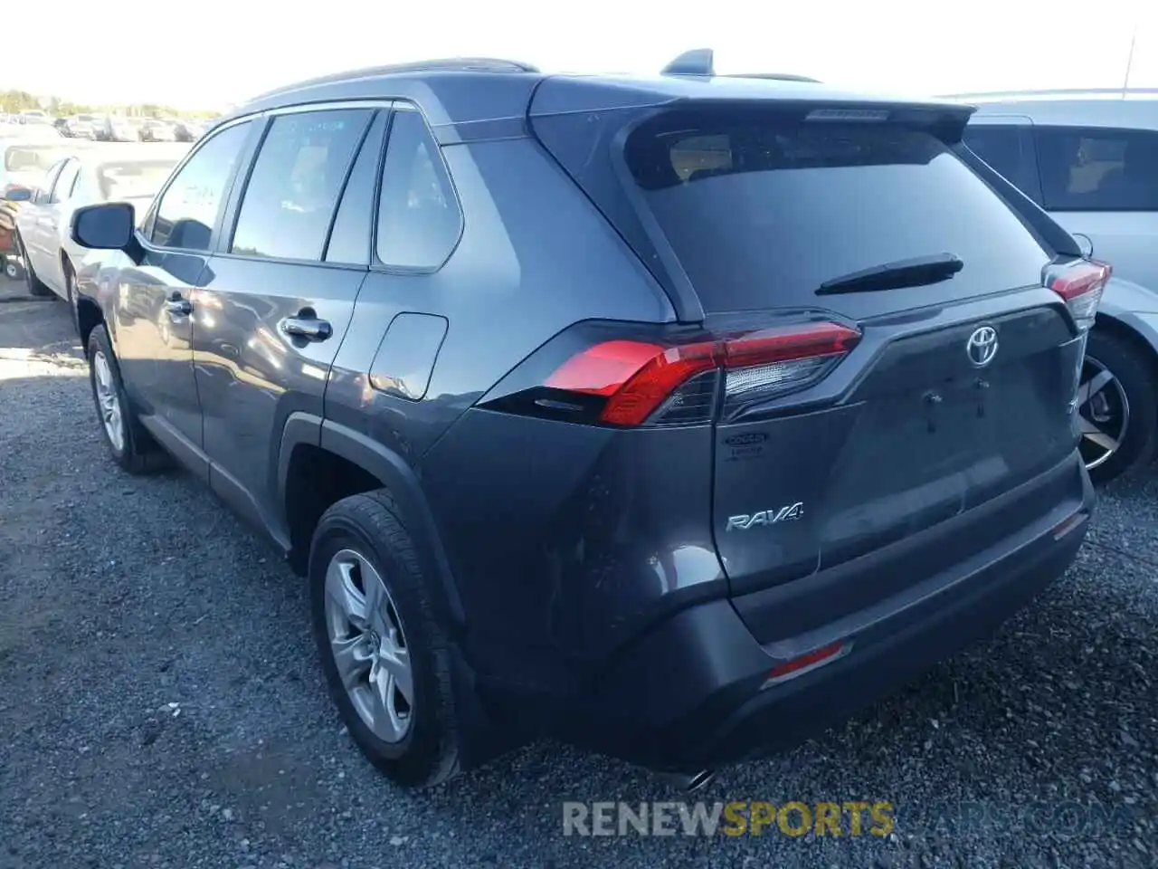 3 Photograph of a damaged car 2T3W1RFV2KW048810 TOYOTA RAV4 2019