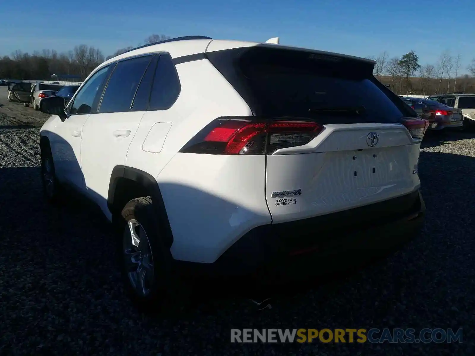 3 Photograph of a damaged car 2T3W1RFV2KW049424 TOYOTA RAV4 2019