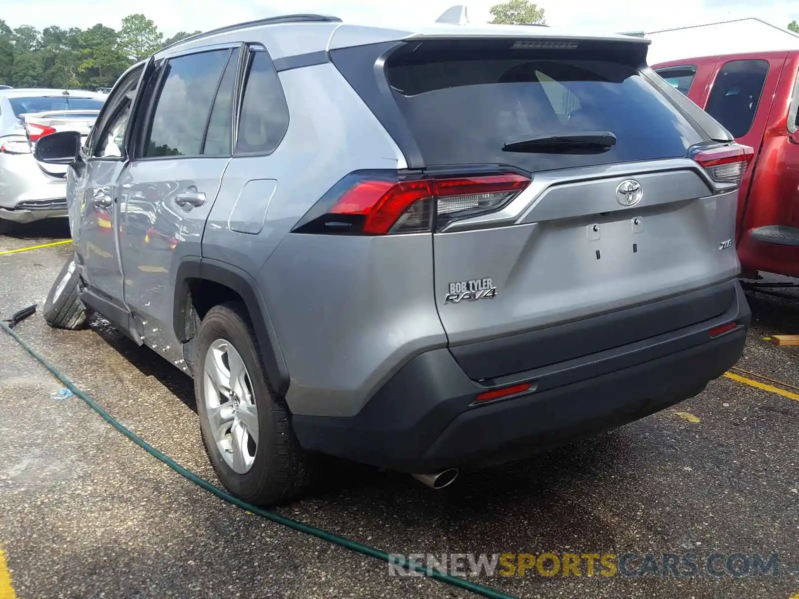 3 Photograph of a damaged car 2T3W1RFV2KW050301 TOYOTA RAV4 2019