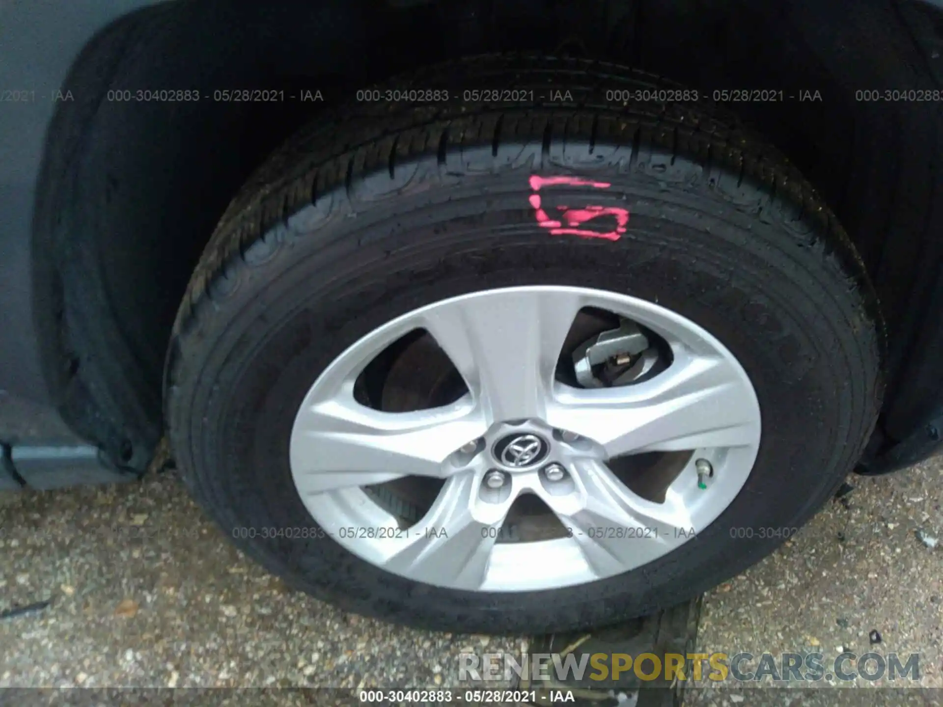 14 Photograph of a damaged car 2T3W1RFV2KW051173 TOYOTA RAV4 2019