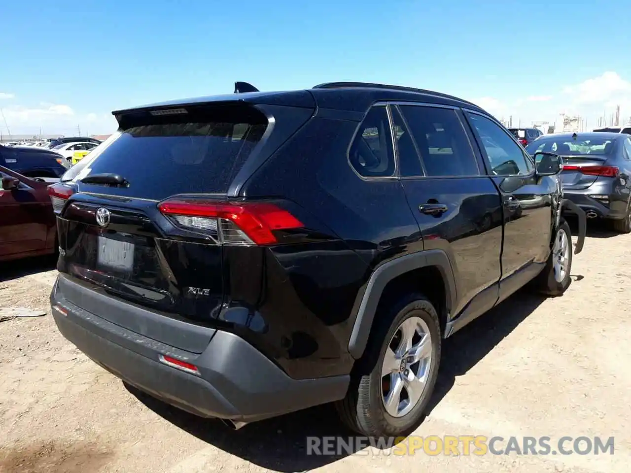 4 Photograph of a damaged car 2T3W1RFV3KC004235 TOYOTA RAV4 2019