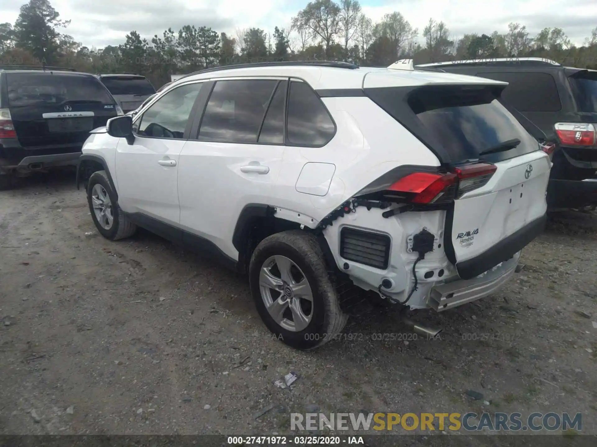 3 Photograph of a damaged car 2T3W1RFV3KC004607 TOYOTA RAV4 2019