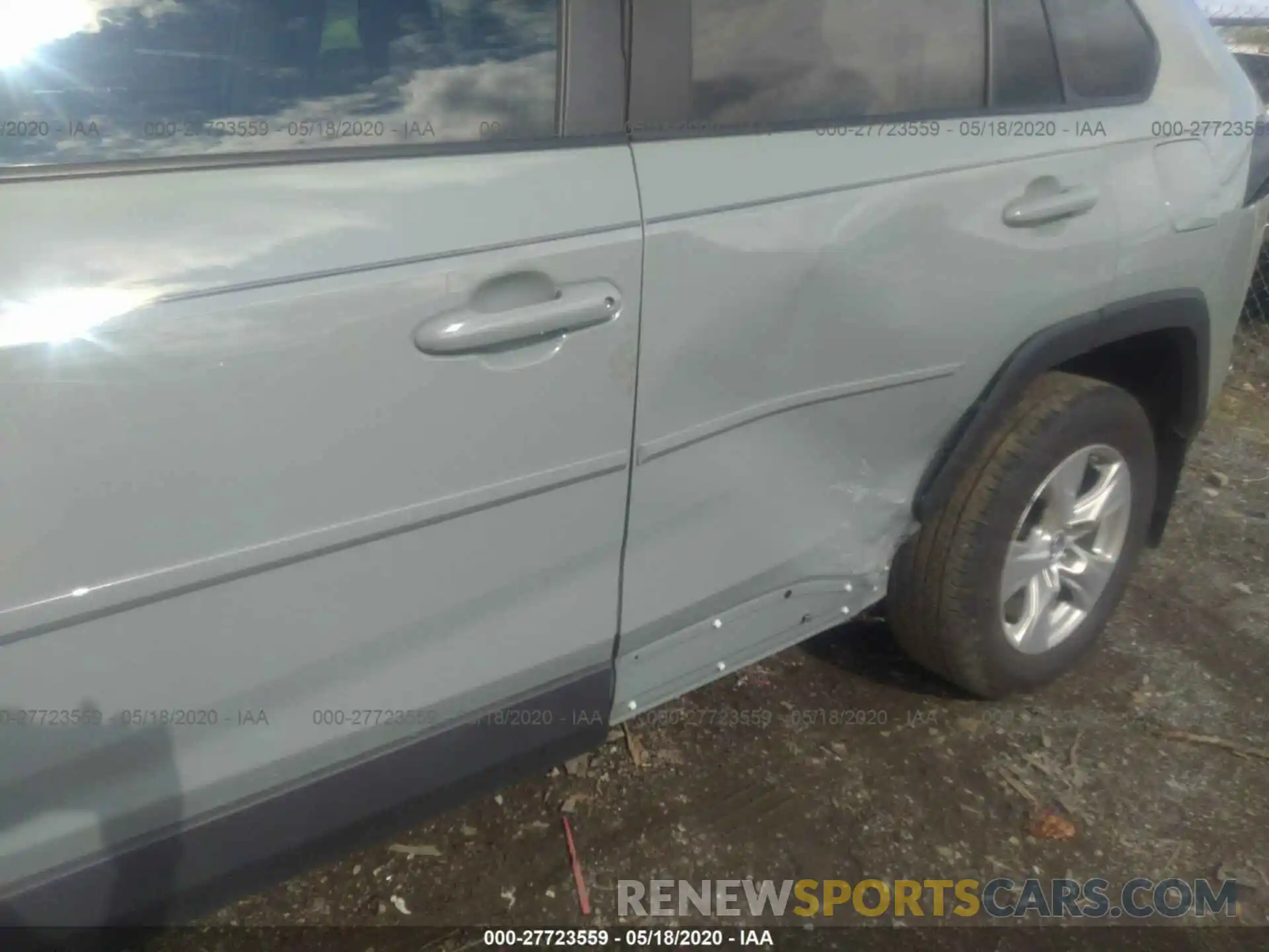 6 Photograph of a damaged car 2T3W1RFV3KC006874 TOYOTA RAV4 2019